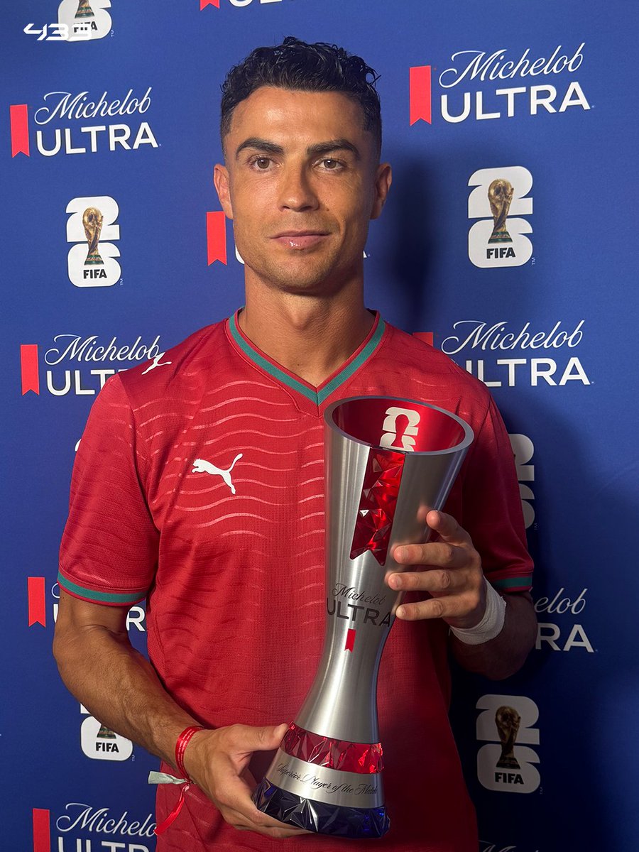 60Natsu90's tweet photo. An epic Portugal vs. Croatia match this morning... and now it's time for the office. Football to spreadsheets. Life isn't fair! 🇵🇹⚽😭
#Worldcup #cristianoronaldo https://t.co/ABuoWzkZfp