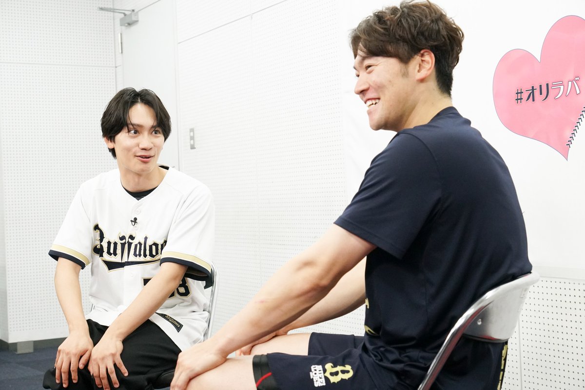 kantele's tweet photo. きょう深夜24時20分からは
『#藤原丈一郎 の月刊！オリックスLOVER⚾️』※関西ローカル

今月のMJPは今季大ブレイク中の #山中稜真 選手が登場🏅
好調の要因や社会人時代の秘話に迫るほか
中学時代の同級生から㊙タレコミも⁉️

教えて！丈一郎先生は出張編🏃‍♂️💨
ガチ勢の丈一郎先生 & チキチキジョニー・石原さんが
関西ジュニア #北村仁太郎 くん #岡野すこやか くんに京セラドームの楽しみ方を伝授💁
グッズ爆買いに名物「いてまえドッグ」など球場グルメも大満喫します😋

#オリラバ