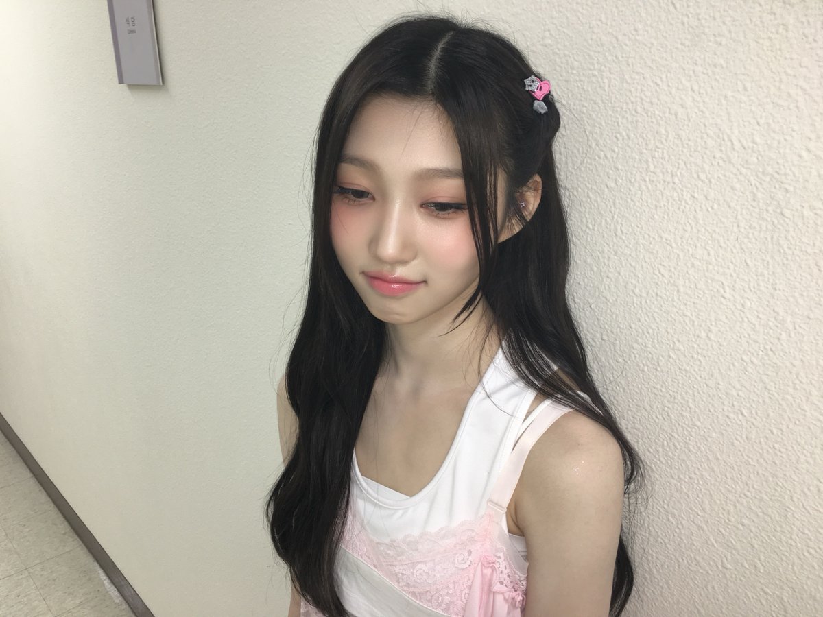 USPEER_official's tweet photo. 핑로핑크로아입니댜 ♡♡

#USPEER #유스피어
#ROA #로아 https://t.co/X4fVUj4ILF