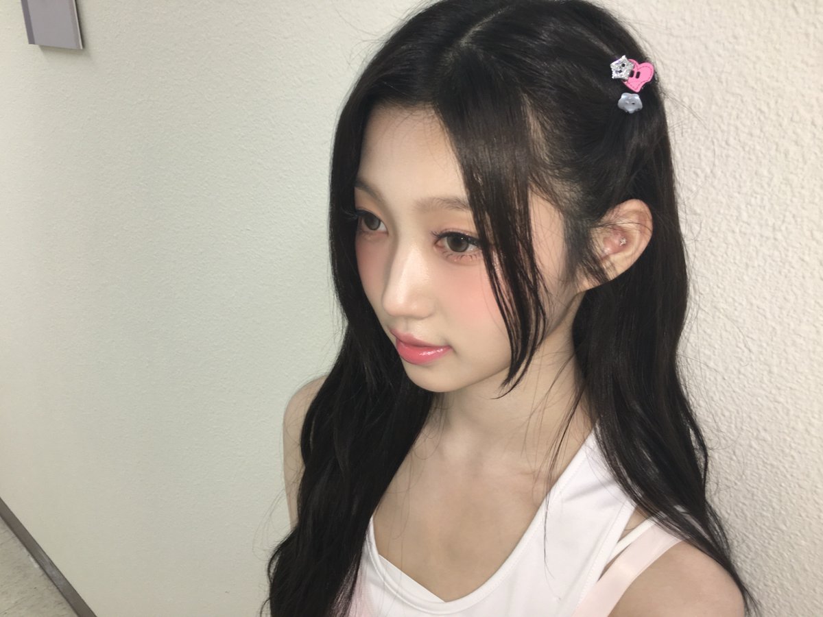 USPEER_official's tweet photo. 핑로핑크로아입니댜 ♡♡

#USPEER #유스피어
#ROA #로아 https://t.co/X4fVUj4ILF