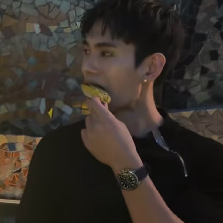 myppsocute's tweet photo. “ ดุม้าย ”

“ ม่ายดุงับ ” https://t.co/QaTtIZX7W0
