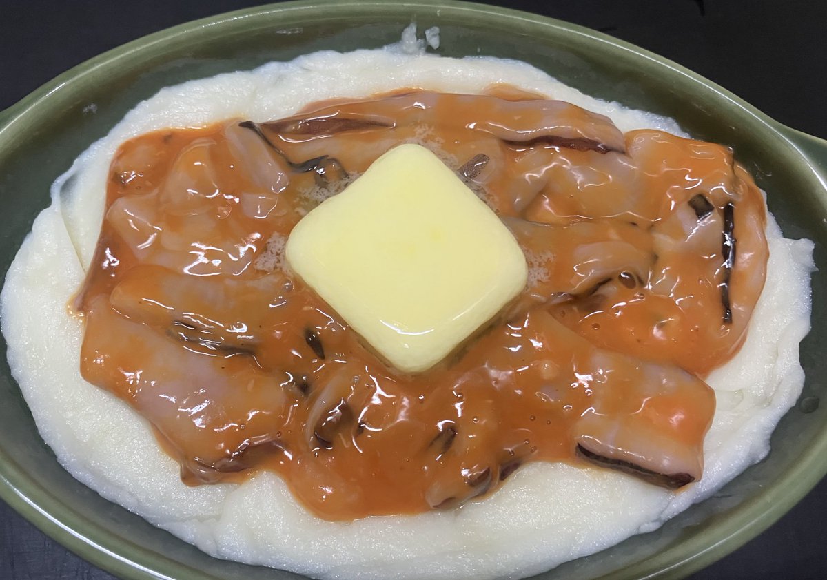hashimokosan's tweet photo. 日本酒で朝酌🍶
なめらかポテトの塩辛バター🦑 水蛸めかぶ和え🐙 クリームチーズのわさび醤油ソース🧀 そしてシャウエッセン様✨

飲めるの塊でしかない＼(^o^)／ 
日本酒×海鮮、日本酒×肉を抑えて日本酒×乳製品が最強です。
もろた酒も素直に美味くてはっぴ〜🥴 https://t.co/08BjbnB9xC