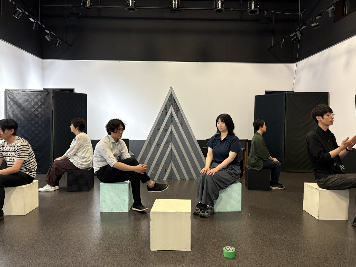 genya40th's tweet photo. 小屋入りアンド仕込み中です！
アトリエ山形美術館館はとてもステキなアート空間。
新庄市民でも入ったことない方もいると思いますが、この機会に是非来てくれたら嬉しいです♪
皆さんのご来場をお待ちしています。 https://t.co/bNzYcKtMwy