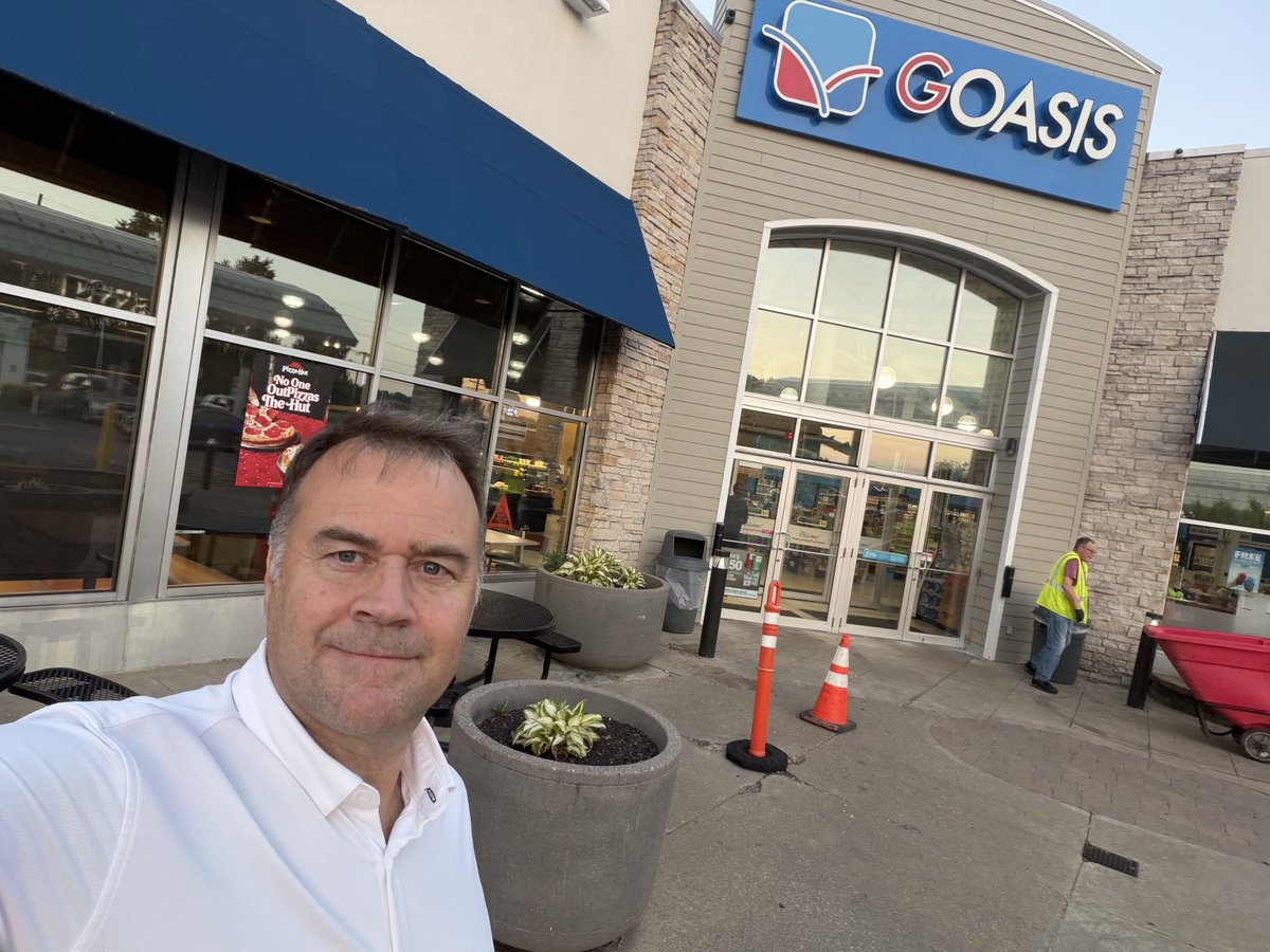 DavidPepper's tweet photo. Quiz for those who campaign across Ohio by corporate jet: do you know where the Goasis is?

#airramaswamy https://t.co/4kv9ShlXyW