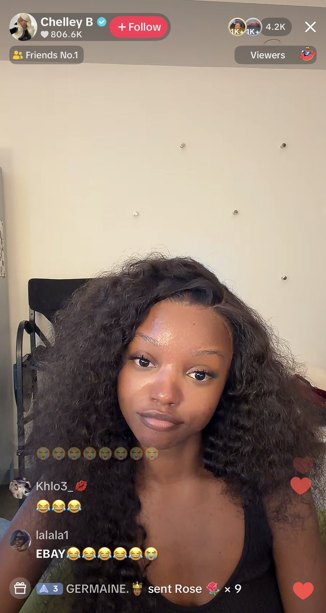sugarwaII's tweet photo. i told y’all this bitch don’t got nothing going on. https://t.co/lspKGGFLUY