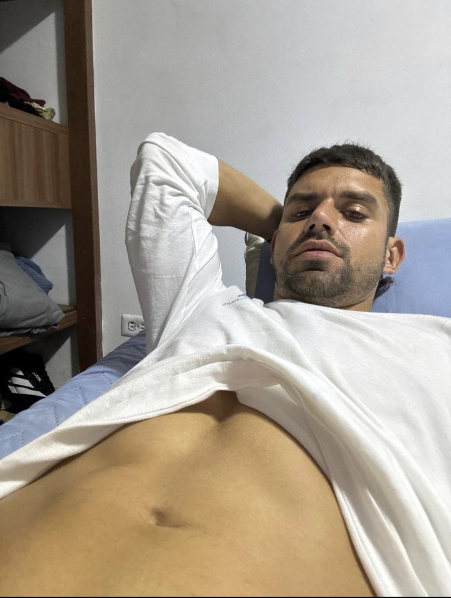 lvergn2's tweet photo. Ufff pequeño pero que rico😈🍆
#Ricky #RickyRodríguez #DesafíoDelSigloXXI https://t.co/8WDGH0rcyf