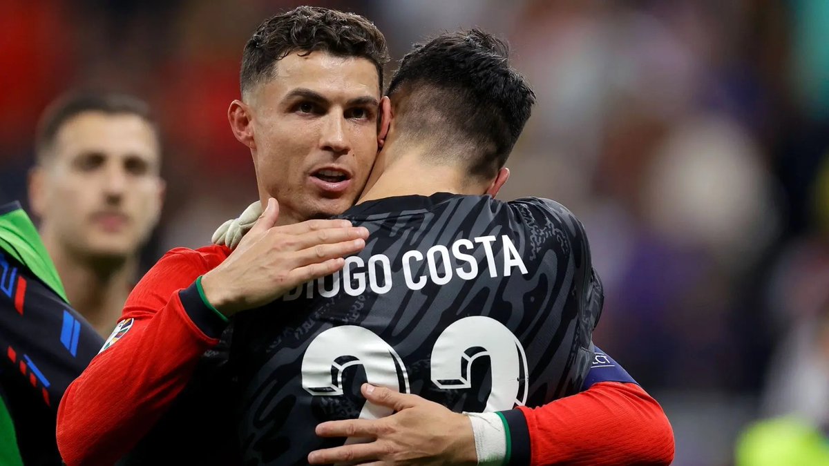 tellerQus's tweet photo. في وقت الانهيار أول من ظهر وابقى آمال البرتغال في المباراة ! عندما أنهار الدفاع ظهر كوستا ، اقسم بالله لن أنساها لك ولن أنسى تصدياتك ❤️ https://t.co/MalZcGHgjP