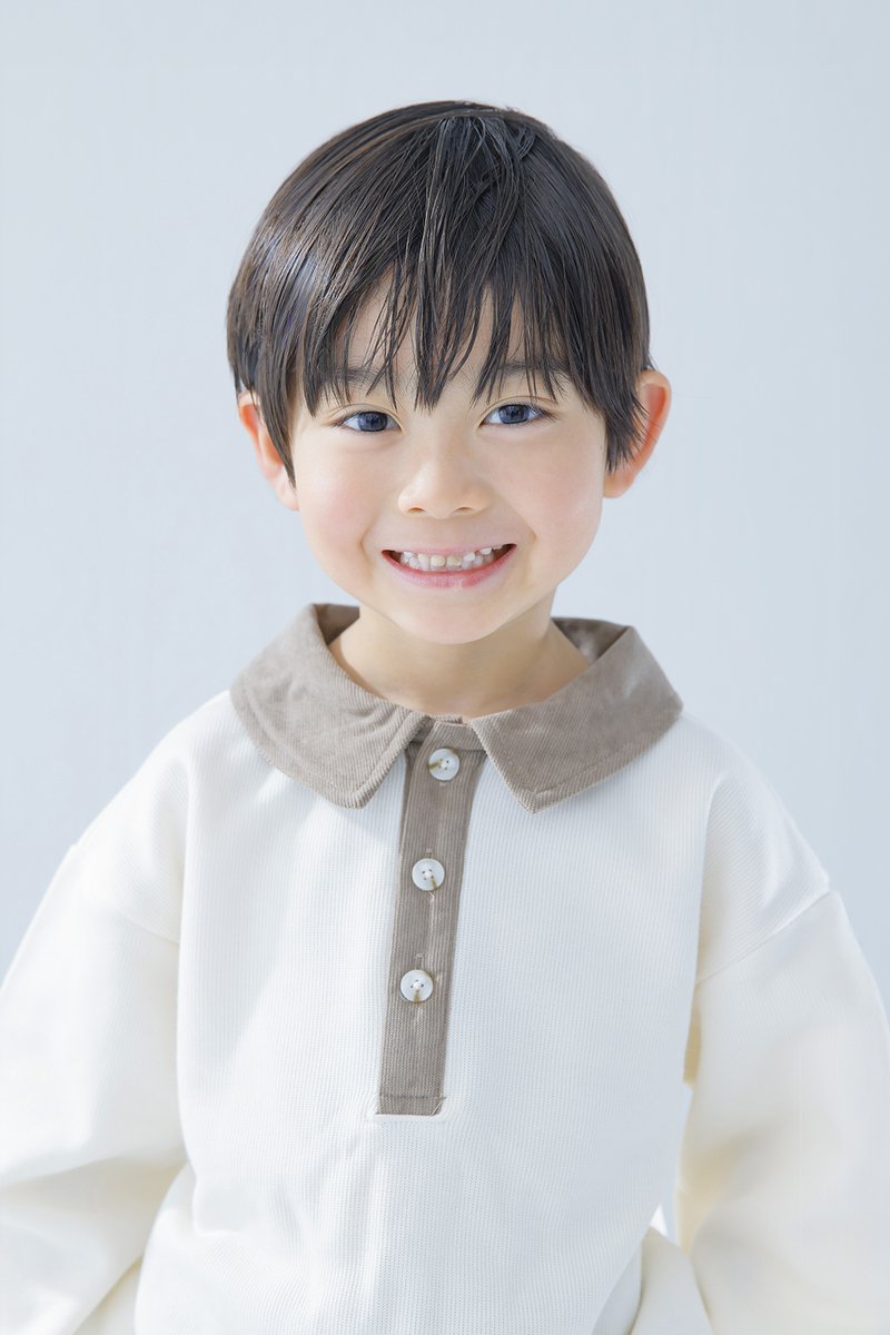 【日影琉叶】 P&Gファブリーズ「Tシャツと枕の親子」篇 https://t.co/0l3ojv01rx #日影琉叶 が「枕」「パーカー」に