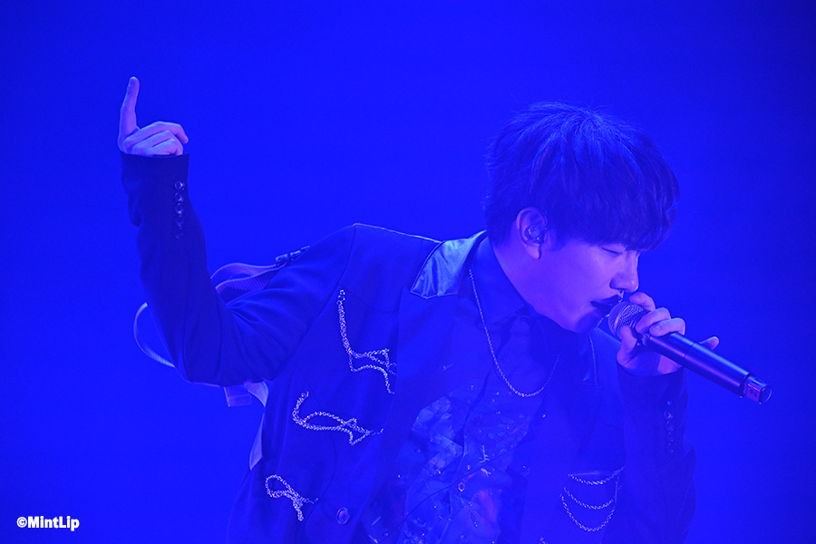 digrock_ml's tweet photo. 【DIG-ROCK】
＼Blu-ray予約受付中／
🌟━━━━━━━⋆
💿2nd LIVE -IGNITE-
⋆━━━━━━━🌟

▼予約はコチラから！
https://t.co/Anu9ycT3BA

🐤Impish Crow #内田雄馬
👑RUBIA Leopard #古川慎
🐶HOUND ROAR #豊永利行

https://t.co/t9PajpxLML

#ディグロ_IGNITE
#ディグロ https://t.co/9N6tdT7gHv