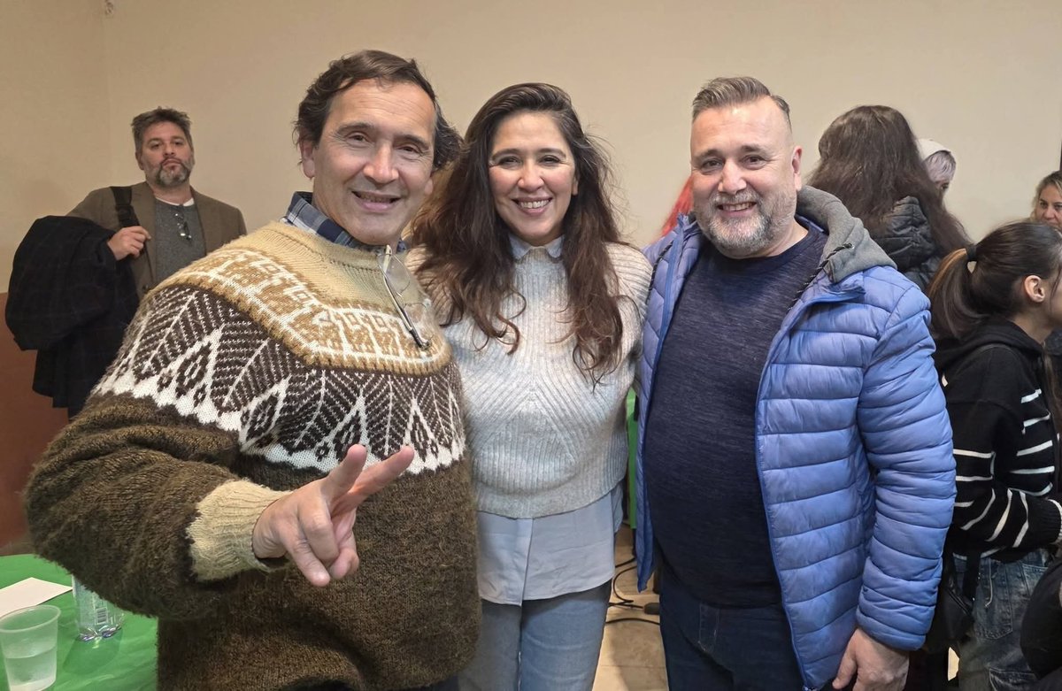fabianpitro's tweet photo. Invitado x el Sec Gral d CTAA #DanielLlanes, participé d la presentación del libro d H.I.J.O.S., "Lo imposible sólo tarda un poco más".
​Gran jornada d memoria y militancia con la exposición d @lolusegovia, @agucetrangolo y el cierre d @MontenegroViki
​#MemoriaVerdadYJusticia https://t.co/VKXh44Xu8b