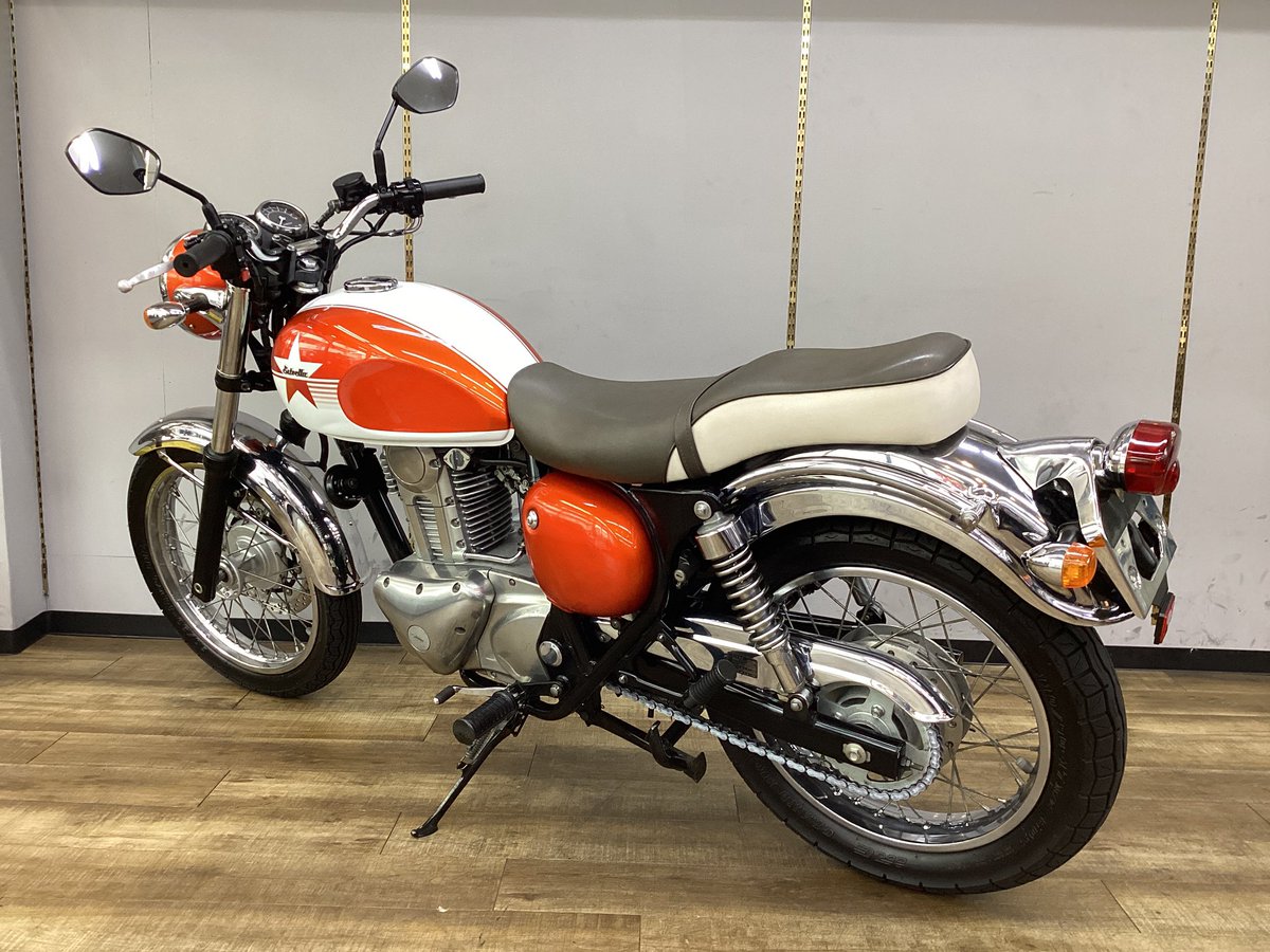 L_SizeBike's tweet photo. #KAWASAKI #エストレヤ #BJ250A
新入荷情報!!!
2007年モデル　走行距離15569km

気軽にフォロー、いいね！、コメントよろしくお願いします。
気になる事はなんでもDM下さい。
詳しい在庫情報はグーバイクをクリック！
トップページのURLからどうぞ！ https://t.co/gK7ZcIWRYH