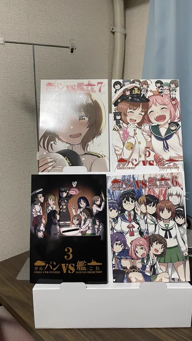 スマート本棚を組み立ててみた
背幅33〜34mmまで置ける
ガルパンvs艦これ総集編の背幅は最大でも29mmなので大丈夫そう

ただ重い本を上段に置くと倒れそうなので裏側に重しが必要だね 