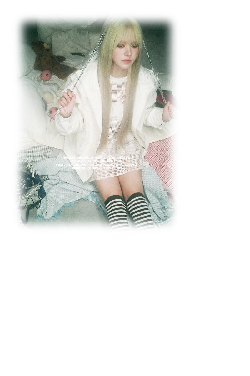 NMIXX_official's tweet photo. NMIXX Global Official Fanclub NSWER 4th Generation Concept Photo

#릴리 #LILY

🖤2026.06.29 MON 13:00 ~ 2026.07.12 SUN 23:59 (KST)
😈FANS ➫ https://t.co/FAYquuilGw

#NMIXX #엔믹스
#NSWER #엔써
#LilDevilCircle https://t.co/vV7bwOHjkP