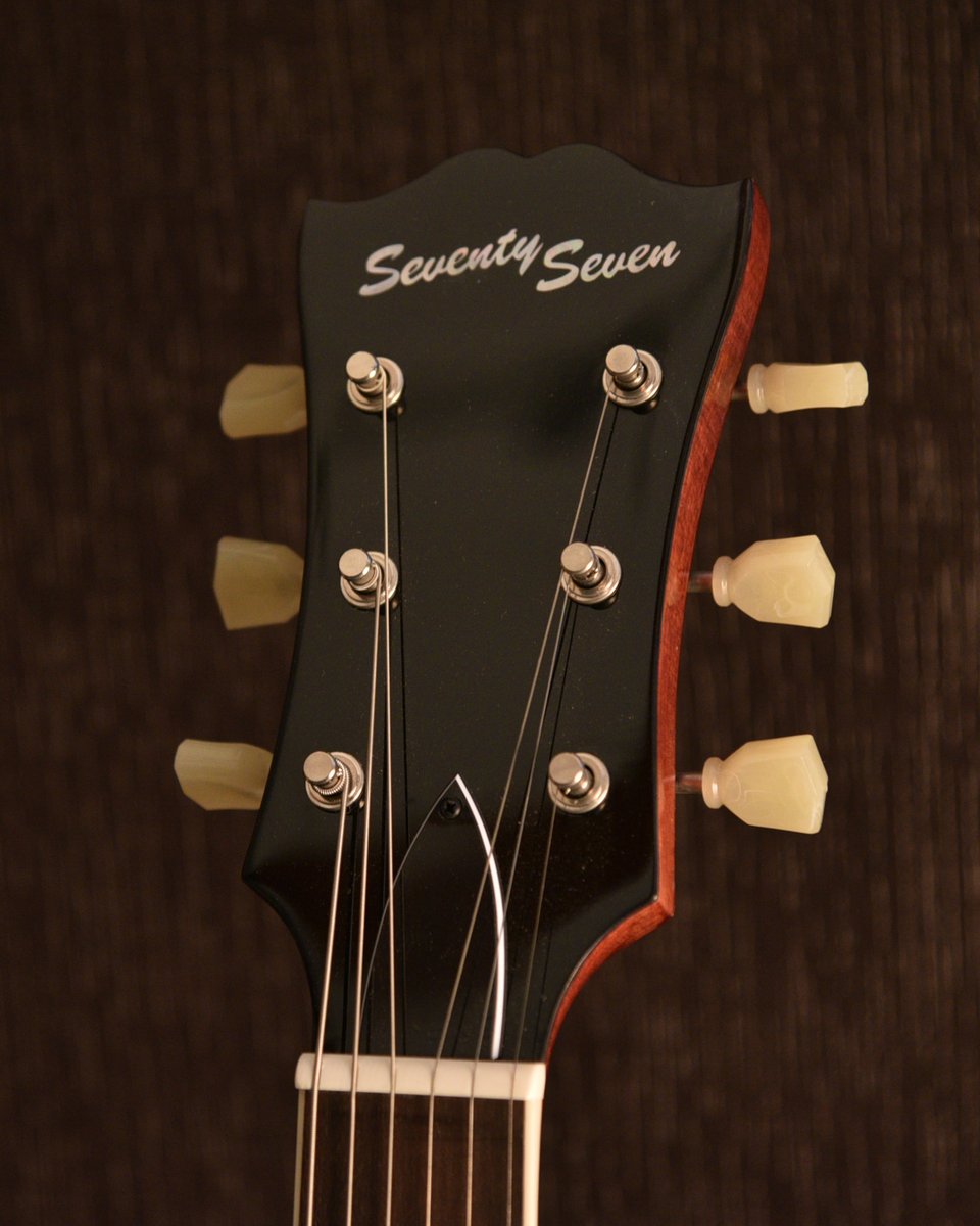 SeventySeven Japan Tune-up Series】 P-90ピックアップ搭載で人気の