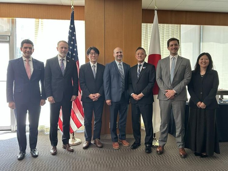 MofaJapan_jp's tweet photo. 日米両政府は、ワシントンD.C.において、第11回日米サイバー対話を実施しました。両国は、サイバー空間における脅威に直接対処するという共通のコミットメントを再確認しました。
#米国 https://t.co/SGsIvKUgl6