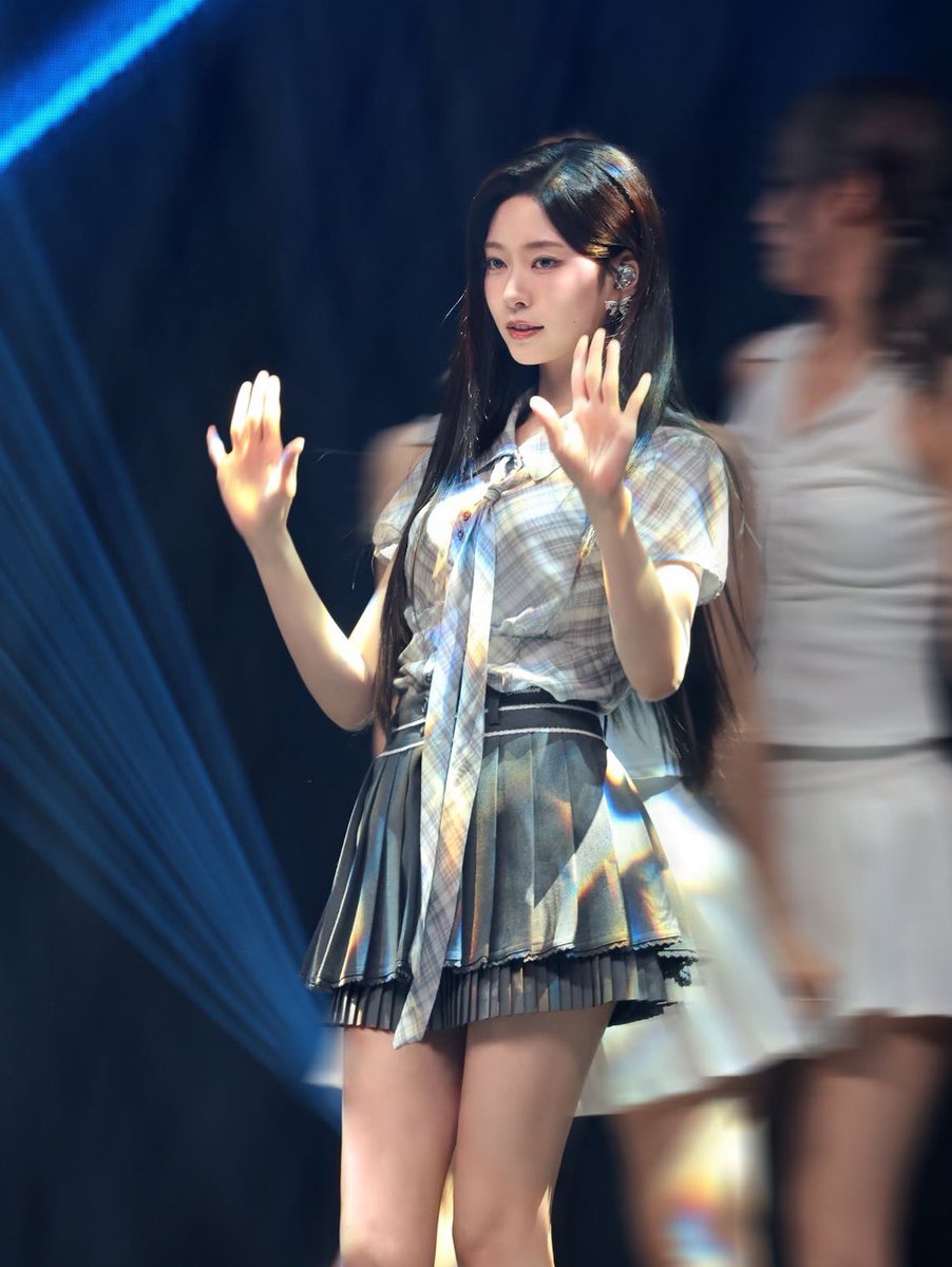 Kim Minju Updates tweet media