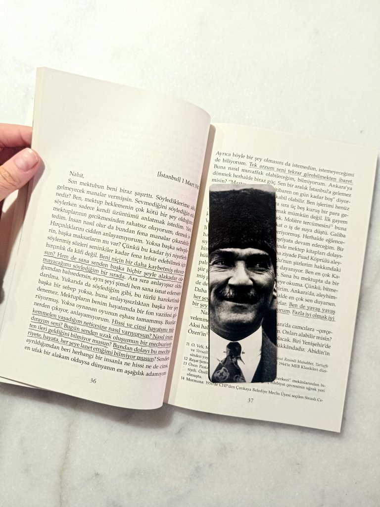 aysecnbzz's tweet photo. "Beni niçin bir daha kaybetmiş oluyorsun? Hem de sana senden başka hiçbir şeyle alakadar olamayacağımı söylediğim sırada. " https://t.co/0d6USxeYGJ