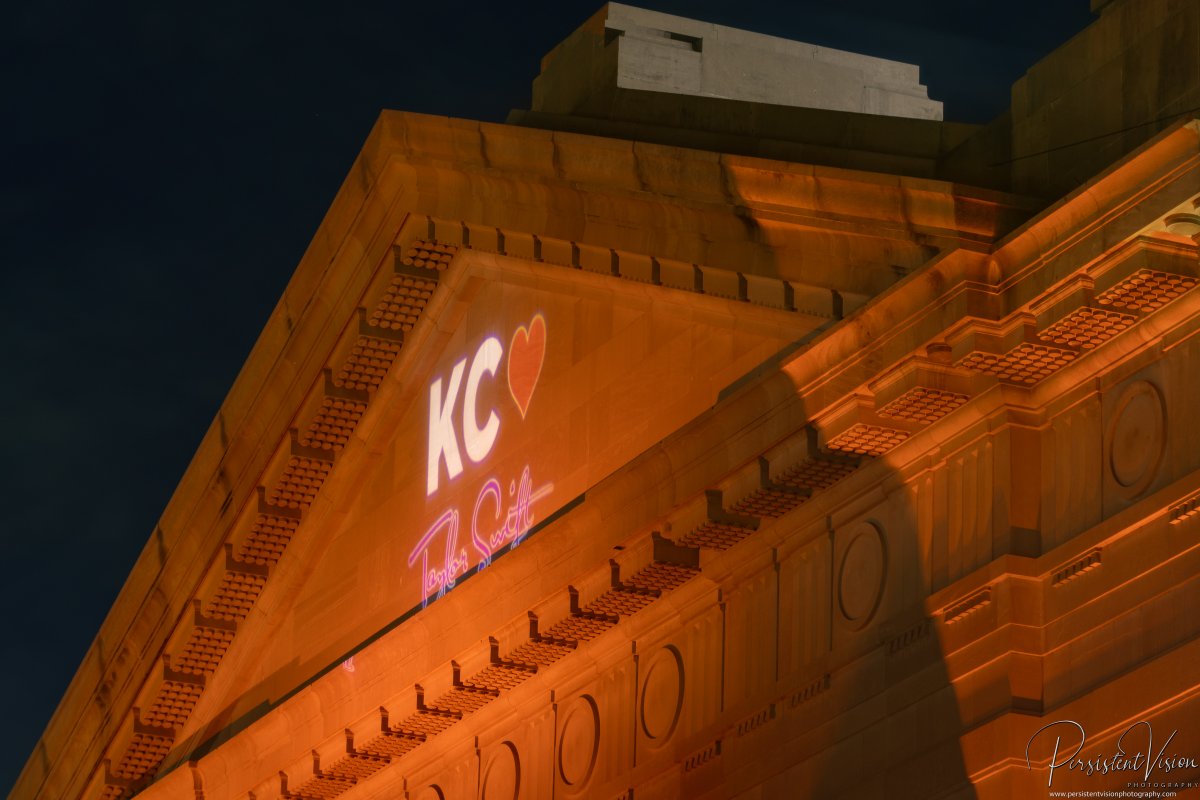 UnionStationKC's tweet photo. Tonight, we light up Union Station in orange and teal for Taylor Swift and red and gold for Travis Kelce.

Thank you, Travis and Taylor, for your incredible generosity today, supporting charities across the nation, including here in Kansas City, and making a lasting impact that will touch thousands of lives.

And from all of us at Union Station and throughout the Kansas City community, enjoy your special weekend. We send our congratulations and wish you every happiness together.

Tonight, the Kingdom lights shine for you. ❤️

Photos by:
Andrew McDonald, Persistent Vision Photography
Frank Perez, Perez Digital Images
Kent Auf Der Heide
Amber Dawkins Photography