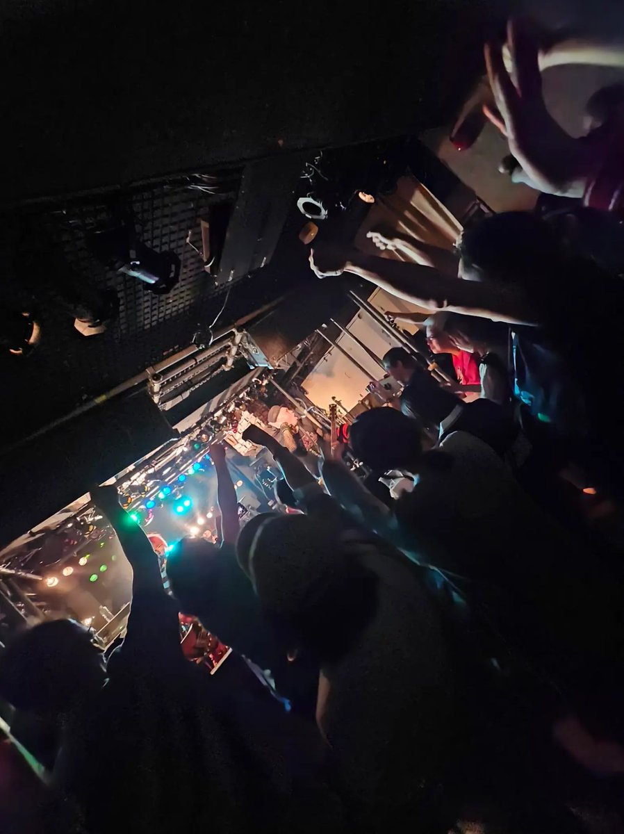 ani_lbd's tweet photo. ふらっと
遊びに来てね♪

2026年7月13日(月)
ろくでもない夜
オシャレキゾク57
■YOUTH26
■ラフベリーディッティーズ
■スダタクシ(The KeyStone/アカツキ.)
■TOODLES
■THE BEAT CHiLD
開18:30
1900  THE BEAT CHiLD
1940  TOODLES
2015 スダタクシ
2055 ラフベリーディッティーズ
2135 YOUTH26 https://t.co/5J8PCr9UTL