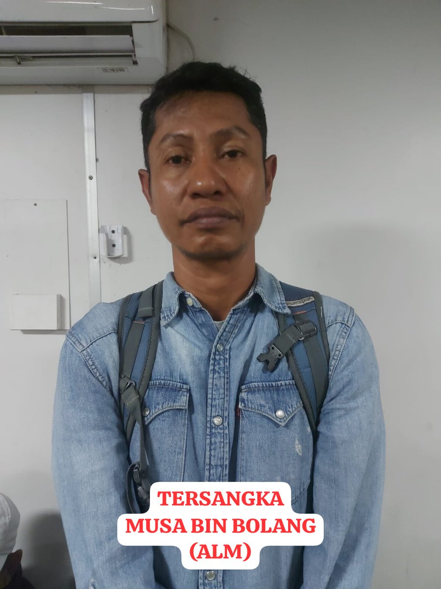 ruhulanakgaul's tweet photo. Bareskrim baru bongkar modus penyelundupan sabu yang bikin gw menghela napas panjang 😔 dua kurir bawa 500 GRAM SABU dari Pekanbaru ke Sumbawa dengan cara... dimasukin ke DALAM PERUT lewat ANUS 💀 iya, lo baca ga salah. Simak 🧵👇

28 Juni 2026, jam 08.45 pagi di Terminal Kedatangan 2E Bandara Soekarno-Hatta. Tim Subdit IV Bareskrim (dapet info dari aset dari sebulan sebelumnya) ciduk 2 penumpang transit dari Pekanbaru yang mau ke Lombok:

→ MUSA BIN BOLANG (47, Sumbawa, tinggal di Batam)
→ MUHAMMAD GUNTUR (44, temen Musa)

Pas diinterogasi, keduanya ngaku bawa sabu... di DALAM PERUTNYA. dimasukin lewat anus masing-masing 4 kapsul plastik = 250 gram per orang = 500 gram total 🥲

Tim langsung bawa keduanya ke RS EMC Tangerang buat XRAY + prosedur pengeluaran barang. Dan yes, hasilnya sesuai — 4 bungkus kapsul dari perut Musa, 4 bungkus dari perut Guntur ✅

Ini istilahnya "body packing" — modus lama yang dipake kartel di berbagai negara. RISKY BANGET buat pembawanya karena:
→ kalo satu kapsul BOCOR di dalam perut = OVERDOSIS INSTAN, mati dalam hitungan menit ☠️
→ kalo mampet di usus = harus operasi darurat
→ jam ketat: barang harus dikeluarin dalam <24 jam sebelum tubuh mulai nyerap plastik

Dan ini yang bikin sedih: mereka dibayar Rp 10 JUTA per 100 gram. Musa dapet total ~Rp 25 juta, Guntur dapet Rp 10 juta DP. buat naruh benda asing di dalam perut & taruhannya nyawa. mathematics-nya ngenes 🥲

Catatan penting dari Bareskrim di laporan: modus ini bisa lolos di Bandara Pekanbaru karena BELUM PUNYA X-RAY TRANSMISI (Body Scanner) 🚨 X-Ray biasa cuma ngedeteksi barang di luar tubuh — buat body packing perlu scanner khusus yang bisa "tembus" tubuh. bandara-bandara Indonesia perlu upgrade equipment ASAP biar modus baru ini bisa dicegah dari awal.

Tim lanjut Controlled Delivery ke Sumbawa Barat, sampe jam 23.30 WITA. bertemu ISNAINI alias PP BARA (penjual di Sumbawa) yang udah nunggu barang — langsung diciduk juga. bahkan Isnaini sempat kirim Rp 5 juta ke Musa buat "bantu beli tiket pesawat" karena mereka ketinggalan pesawat 💀 real-time koordinasi.

Struktur jaringan yang kebongkar:
SOFIAN als PIAN (Pulau Rupat, penyedia — DPO 🏃)
→ JON als MEX (koordinator/pemesan — DPO 🏃)
→ MUSA & GUNTUR (kurir body packing ✋)
→ ISNAINI/PP BARA (penjual Sumbawa ✋)

Business model-nya: Isnaini nyetor Rp 65 JUTA/100 gr ke Jon. Musa dapet upah Rp 10 juta/100 gr buat "layanan pengiriman lewat perut". margin buat Jon: Lumayan gede 💰

Skala kasus: 500 gram sabu, nilai ~Rp 900 JUTA, potensi 2.500 jiwa terselamatkan. dan ini baru pengiriman ke-2 mereka — yang pertama (Mei 2026) sukses masuk Sumbawa 🚨

Reminder yang berat:
1. Body packing = judi nyawa untuk uang recehan. Satu kapsul bocor = mati. Dan ini sering terjadi di berbagai negara 💀
2. Modus baru selalu muncul — Bandara yang ga upgrade equipment jadi celah. Laporan ini bahkan secara eksplisit minta pihak bandara siapkan Body Scanner
3. Yang paling dieksploitasi selalu yang paling kepepet — Musa & Guntur bukan bos, mereka pion yang risiko nyawanya paling gede tapi upahnya paling receh

Salut sama tim Subdit IV Bareskrim yang jeli baca info intel + petugas bandara Soeta yang cekatan. Dan salut juga karena berani nyebut ke publik bahwa Bandara Pekanbaru masih perlu upgrade — Itu kritik internal yang konstruktif buat sistem keamanan negara 🫡

For anyone reading — kalau lo dipepet ekonomi & ditawarin "kerja mudah, bayaran gede, cuma bawa barang doang" — think TWICE! Nyawa lo ga bisa diganti sama berapapun uang yang dijanjiin.

Stay safe guys!
