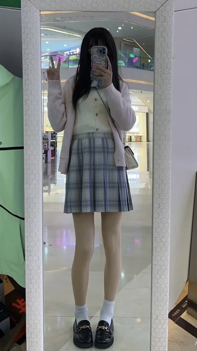KMxiaonini's tweet photo. 喜弟上都是什么奇怪物种？开口就说给150还要给他口昆明b价这么低吗😂。找女人更适合一���，去大🌲营官渡古镇找女人做快餐呀。昆明的逼价太卷了吗？还有就是假男娘到处骗，骗了直男还骗姐妹的。擦亮眼睛吧，💰又难挣。#云南 #昆明 #男娘 #CD #TS #伪娘 https://t.co/R2tJYRdGd3