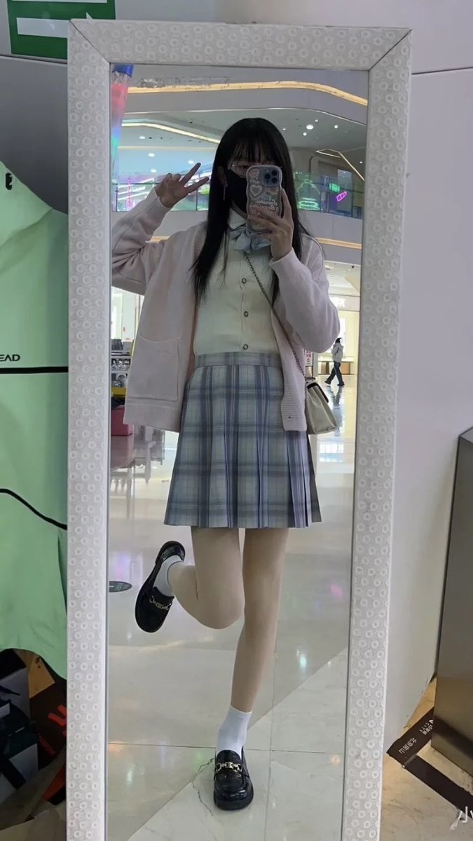 KMxiaonini's tweet photo. 喜弟上都是什么奇怪物种？开口就说给150还要给他口昆明b价这么低吗😂。找女人更适合一���，去大🌲营官渡古镇找女人做快餐呀。昆明的逼价太卷了吗？还有就是假男娘到处骗，骗了直男还骗姐妹的。擦亮眼睛吧，💰又难挣。#云南 #昆明 #男娘 #CD #TS #伪娘 https://t.co/R2tJYRdGd3