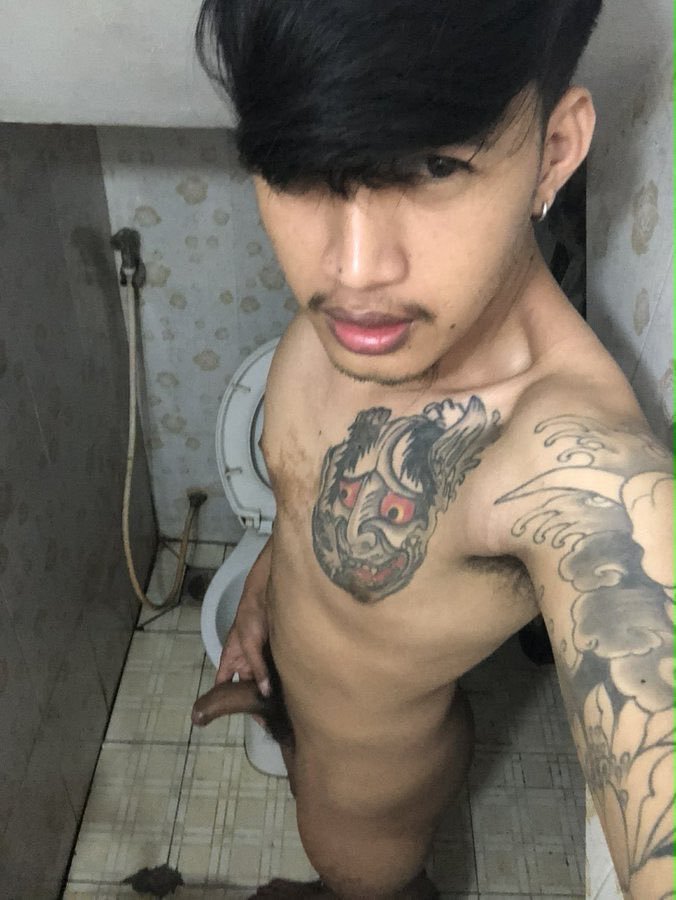 Nun888999's tweet photo. ស្ទាវលូវនិយមថតសាប់ណាស់ https://t.co/AoX3iDiQf8