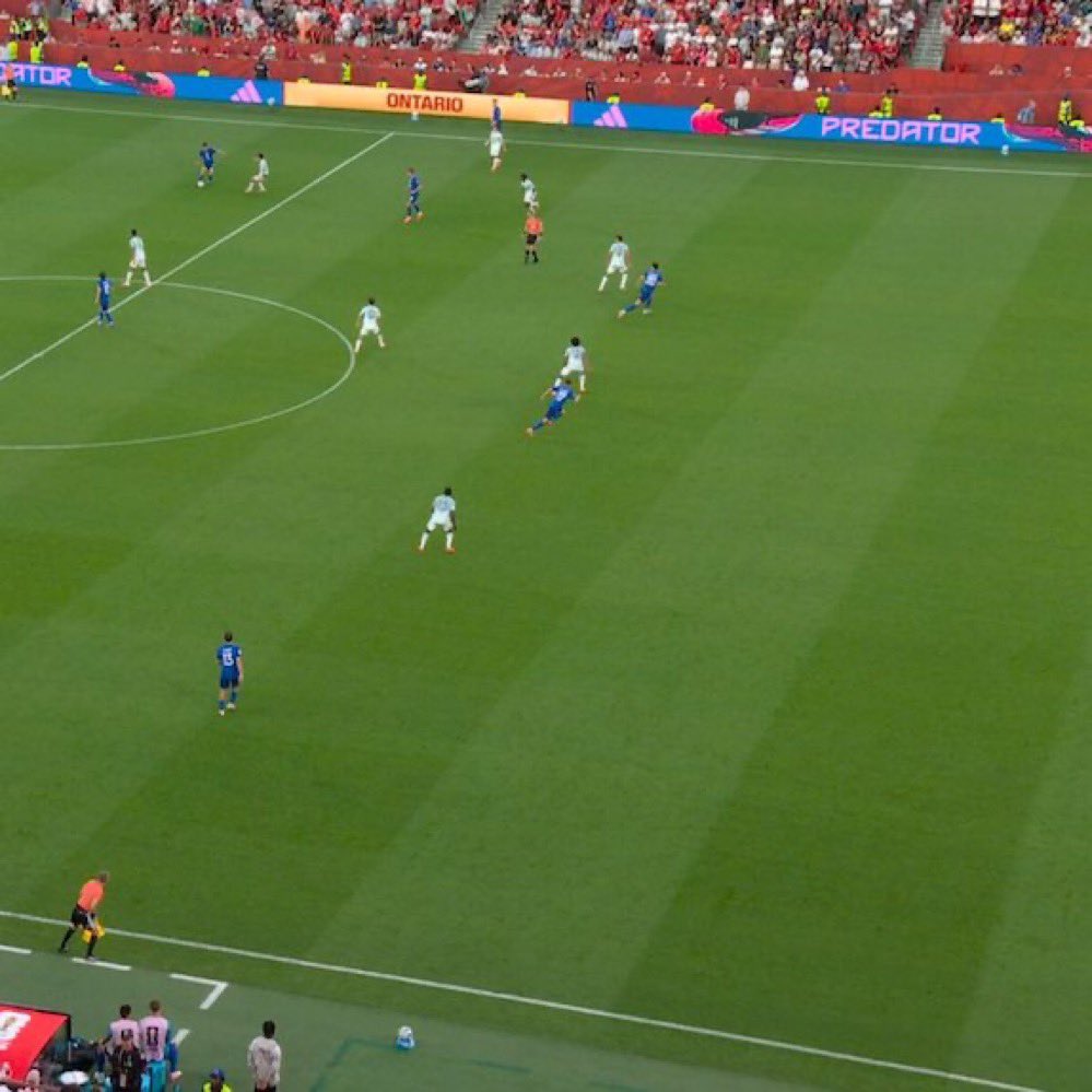FPLOlympian's tweet photo. The 3 controversial calls against Croatia:

1. The offside on Sucic. 
2. The penalty dive by Veiga. 
3. The offside on Matanovic.

This has to go down as one of the biggest scandals in World Cup history. https://t.co/cfkPFCvVBF