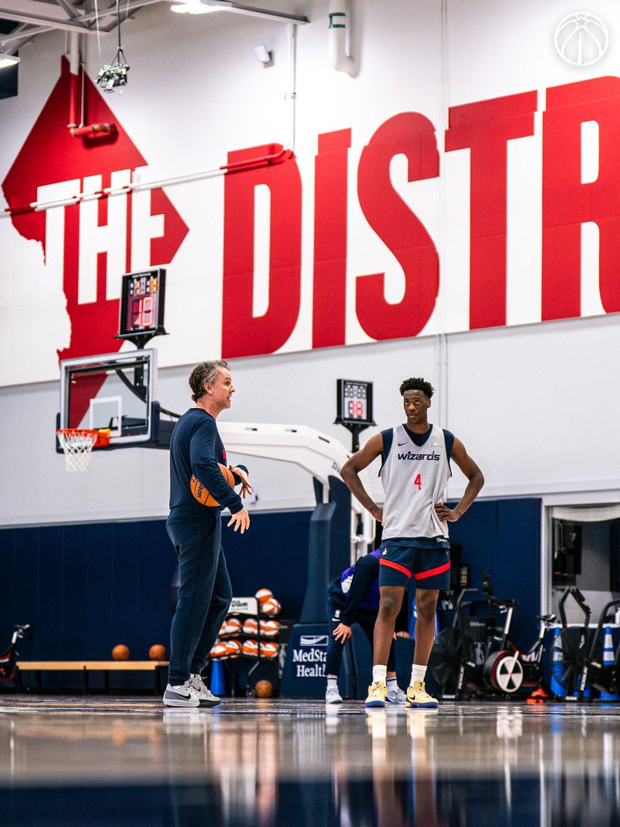 LTWizFan's tweet photo. Even tho our front office is fraudulent, Brian Keefe is the most important person on the whole team causing he's building AJ from the ground up.
#chiefkeefe https://t.co/vTiUJ9ZURk