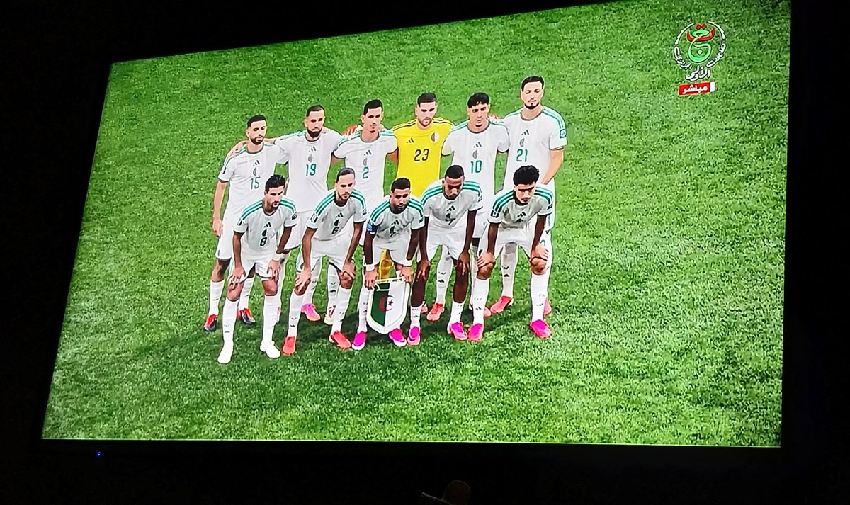 Charaftito's tweet photo. 💪🇩🇿 #SUIALG https://t.co/KUjrhGLFqH