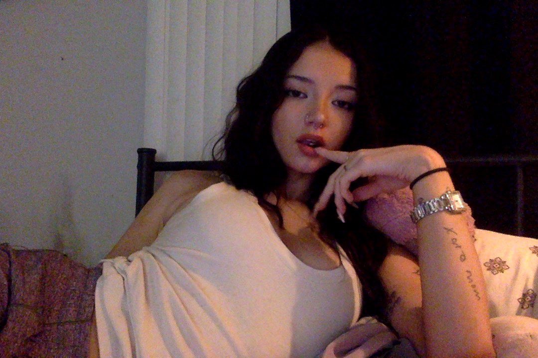 fold4faith's tweet photo. how i look at you before i spit in your fucking mouth 🫦🫦 https://t.co/P7MeefzMQG