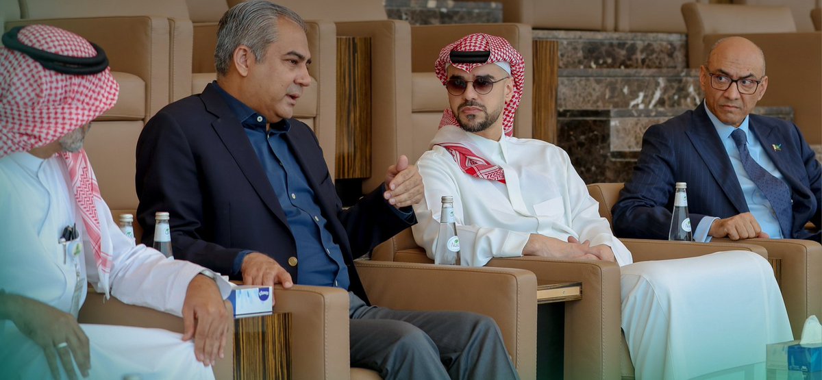 sohailimrangeo's tweet photo. In Jeddah PCB Chairman Mohsin Naqvi and Saudi Cricket Federation Chairman Prince Saud bin Mishal Al Saud visited the cricket stadium at King Fahd Abdulaziz University reviewed its facilitiesand discussed future development to support the growth of cricket in Saudia. #SACF #PCB https://t.co/1J6jadfKbZ