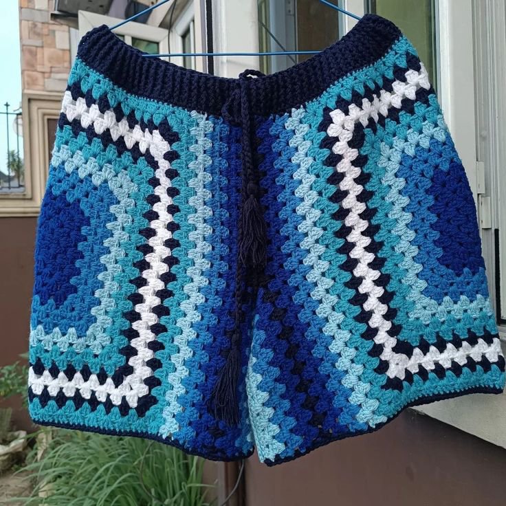 loveth_oni4's tweet photo. Crochet Short inspo https://t.co/97LbDuJG9F