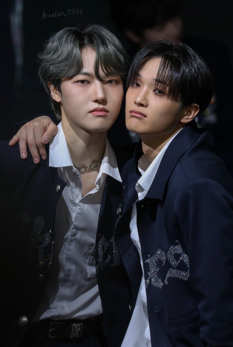 wookkabear's tweet photo. happy apple birth 💕 i remember i used to want to be your friend so bad, back then i could never imagine we would be as close as we are, there’s no one i’d rather mutually torture each other with now 💕 ily apple pie (p.s. wrenapple meetup when) @xikersology https://t.co/Ym6HAFaRTk