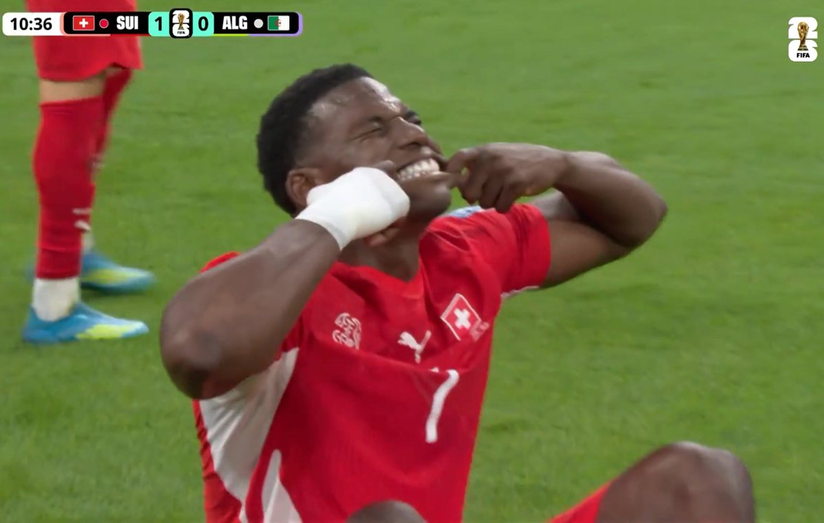 FreshyFive's tweet photo. Embolo celebrates his first goal of this World Cup 🇨🇭💫 https://t.co/w1heD1hU9x