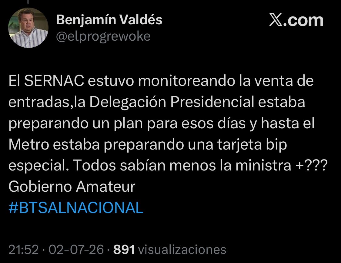 jimnlvly's tweet photo. me están hueando que incluso íbamos a tener una tarjeta bip especial, será verdad???? https://t.co/47EEallAni