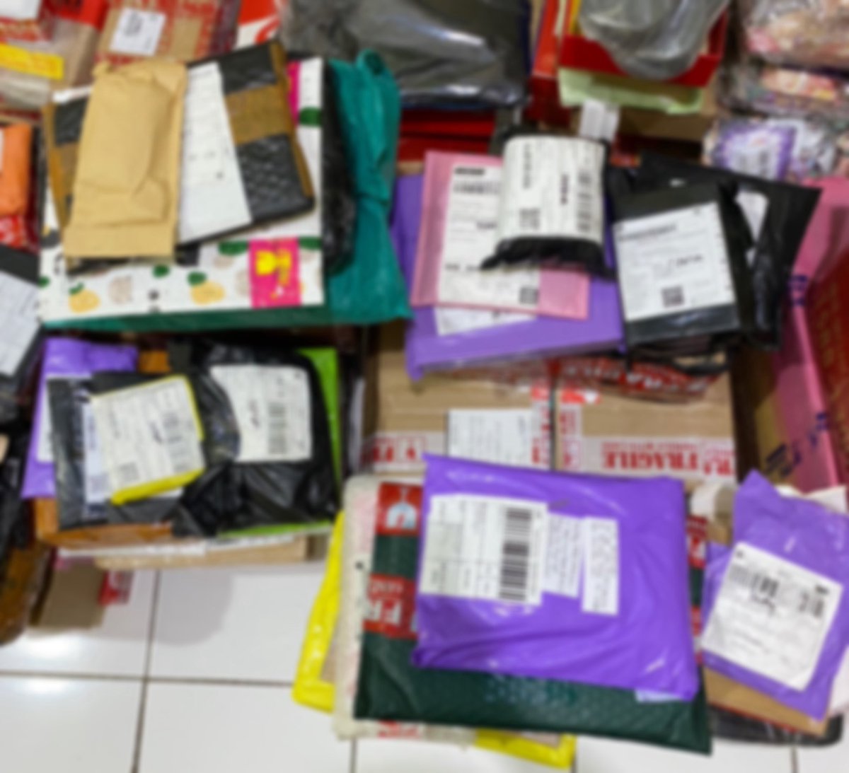 sunberries_co's tweet photo. Hello my wh is it active again, for arrived have not been sent please wait and for shipping has also started packing again🫶 https://t.co/pzrKjTijEx