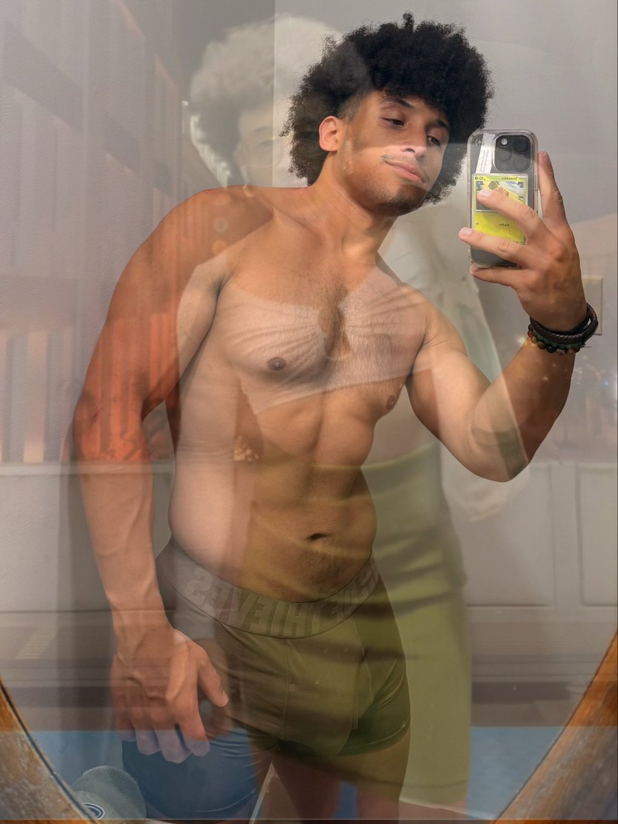 kalebjackson00's tweet photo. my bad https://t.co/dfai6vFDru