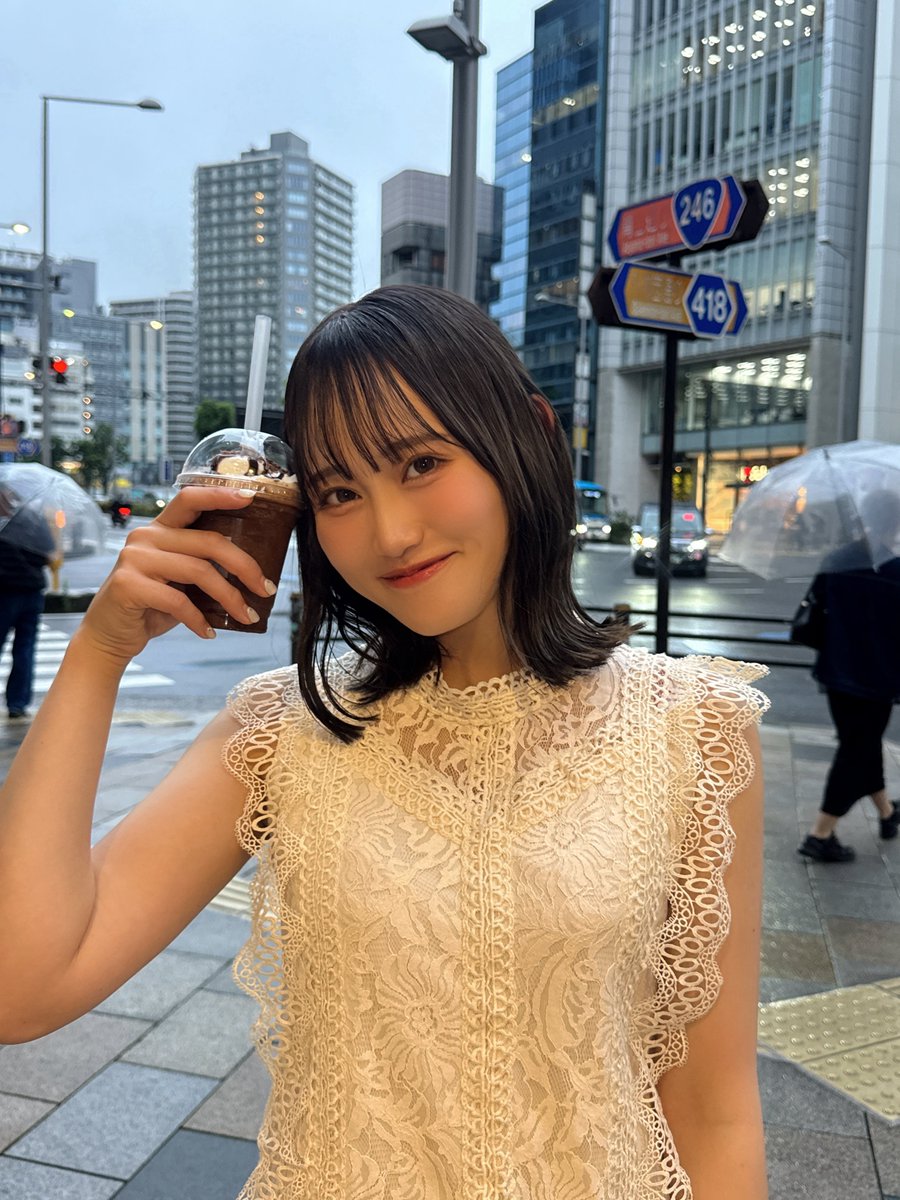 miyu__colorful's tweet photo. 一緒の職場だったら嬉しい？ https://t.co/ijzPWrh1b5