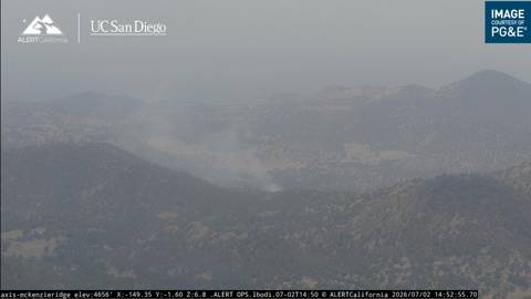 CodeRed001Blue's tweet photo. #RidgeFire Near Partridge Ln & Pepperweed Rd, Hoffman Point, Fresno County.
2:53PM Resources are responding to a reported vegetation fire with smoke visible on the camera. https://t.co/vJLQcub2Z4