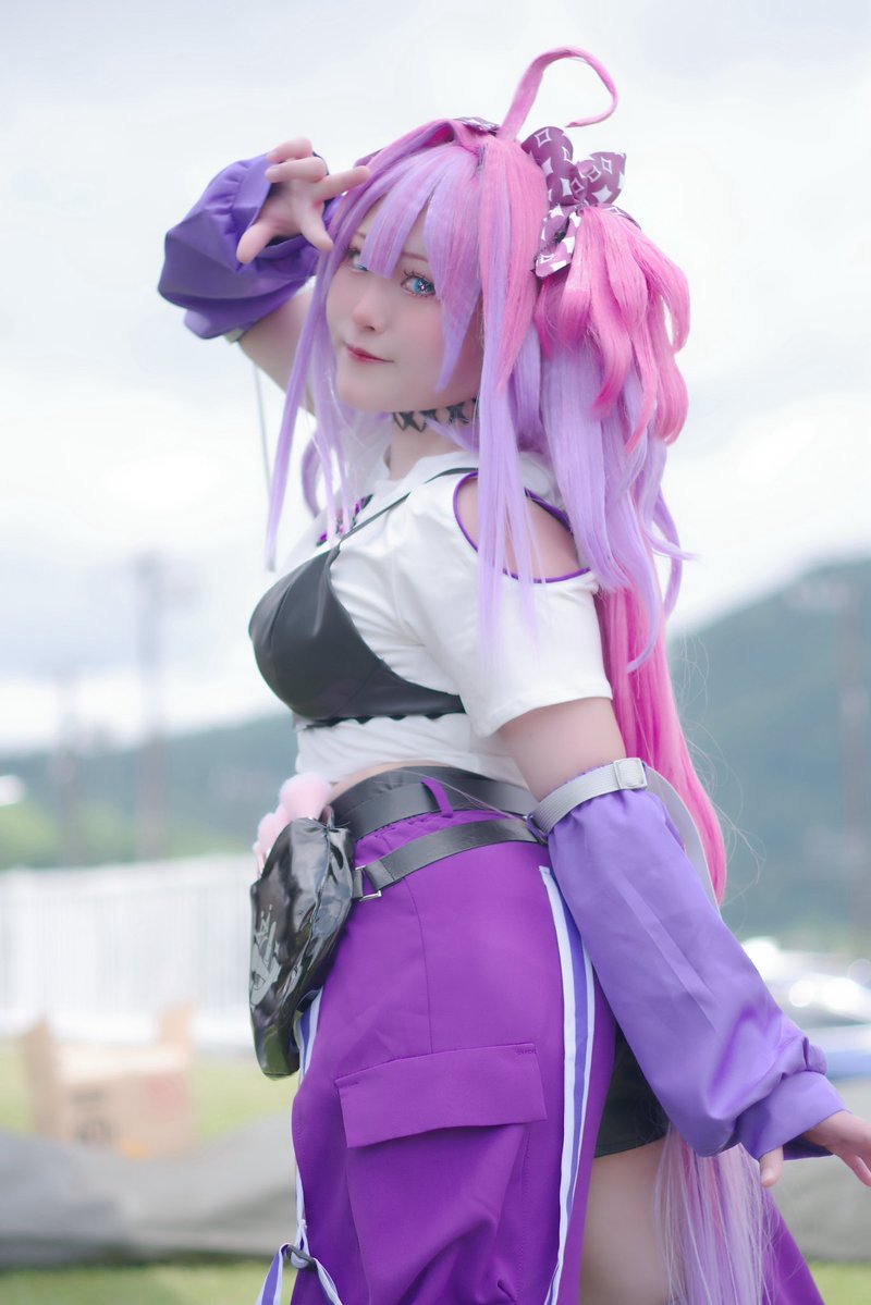 hiyo_0506_'s tweet photo. Cosplay/hololive DEV_IS

FLOW GLOW/綺々羅々ヴィヴィ💅✨️

✦・┈┈┈┈┈┈┈┈┈┈・✦

       いつもキラキラな
    綺々羅々ヴィヴィでーす❣️

✦・┈┈┈┈┈┈┈┈┈┈・✦

 #ヴィヴィメイク #hololivecosplay
 #TMAF2026 #TMAF https://t.co/lGB8KAXVoN