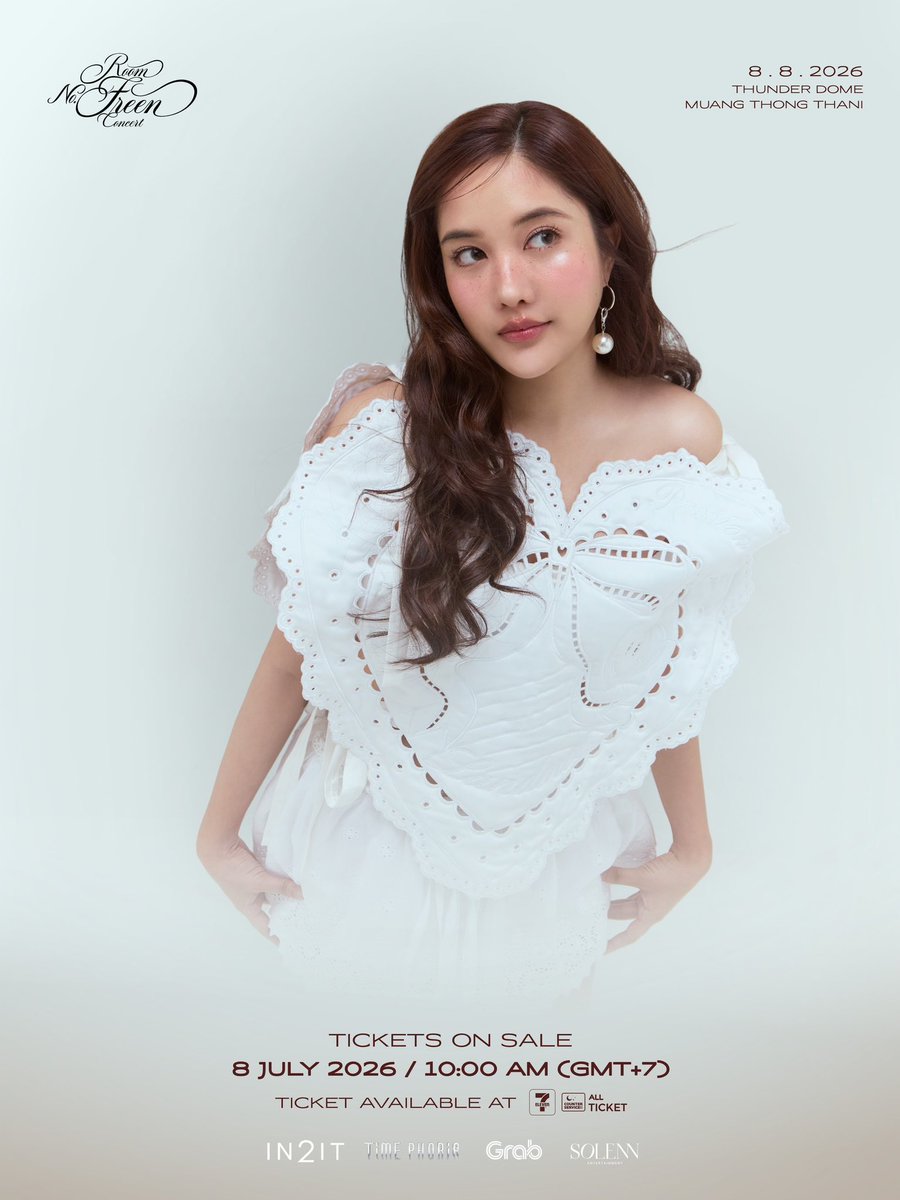 PRSocietyNews's tweet photo. “ฟรีน สโรชา” เตรียมจัดคอนเสิร์ตเดี่ยวครั้งแรก “ROOM NO. FREEN CONCERT” 8 ส.ค. 69 ณ ธันเดอร์โดม เมืองทองธานี แฟนๆ เตรียมกดบัตร 8 ก.ค. นี้

#RoomNumberFreen
#InTheFreenRoom
#solennEntertainment 
#srchafreen

Solenn Entertainment ต้นสังกัดของ “ฟรีน – สโรชา จันทร์กิมฮะ” เตรียมพาแฟนๆ เปิดประตูสู่โลกใบใหม่กับ “ROOM NO. FREEN CONCERT” คอนเสิร์ตเดี่ยวครั้งแรกของฟรีน ซึ่งจะจัดขึ้นในวันที่ 8 สิงหาคม 2569 ณ ธันเดอร์โดม เมืองทองธานี โดยคอนเสิร์ตครั้งนี้มาในคอนเซ็ปต์ของการ “ไขกุญแจ เปิดประตู” สู่ห้องแต่ละห้องที่สะท้อนตัวตนและคาแรกเตอร์ที่แตกต่างกันของฟรีน เปรียบเสมือนห้องพักที่มีเอกลักษณ์และการตกแต่งไม่เหมือนกัน พาผู้ชมร่วมออกเดินทางทำความรู้จักกับเธอในหลากหลายแง่มุม ผ่านโชว์สุดพิเศษที่รังสรรค์ขึ้นเพื่อคอนเสิร์ตครั้งนี้โดยเฉพาะ นอกจากจะเป็นคอนเสิร์ตเดี่ยวครั้งแรกแล้ว “ROOM NO. FREEN CONCERT” ยังถือเป็นการเฉลิมฉลองวันเกิดครบรอบ 28 ปี ของฟรีนอีกด้วย 

แฟนๆ เตรียมวอร์มนิ้ว เคลียร์คิว และล็อกเวลาให้พร้อม สำหรับ “ROOM NO. FREEN CONCERT” จะเปิดจำหน่ายบัตรในวันที่ 8 กรกฎาคม 2569 ตั้งแต่เวลา 10:00 น. เป็นต้นไป โดยก่อนถึงวันเปิดขาย สามารถตรวจสอบ Seating Plan และสิทธิประโยชน์ของแต่ละที่นั่ง เพื่อเลือกห้องที่ใช่สำหรับตัวเองได้ล่วงหน้า พร้อมจองบัตรผ่าน ALL TICKET และ เคาน์เตอร์เซอร์วิส ในร้าน 7-Eleven ทุกสาขาทั่วประเทศ โดยบัตรมีราคา ดังนี้ 7,500 บาท / 5,500 บาท / 4,500 บาท / 3,500 บาท / 2,500 บาท และ บัตร Live Streaming ราคา 1,200 บาท

สามารถติดตามรายละเอียดการจำหน่ายบัตรและข้อมูลเพิ่มเติมได้ทาง Social Media ของ Solenn Entertainment แล้วมาร่วมเปิดประตูสู่ค่ำคืนแห่งความทรงจำ และเป็นส่วนหนึ่งของคอนเสิร์ตเดี่ยวครั้งแรกของฟรีนไปพร้อมกัน