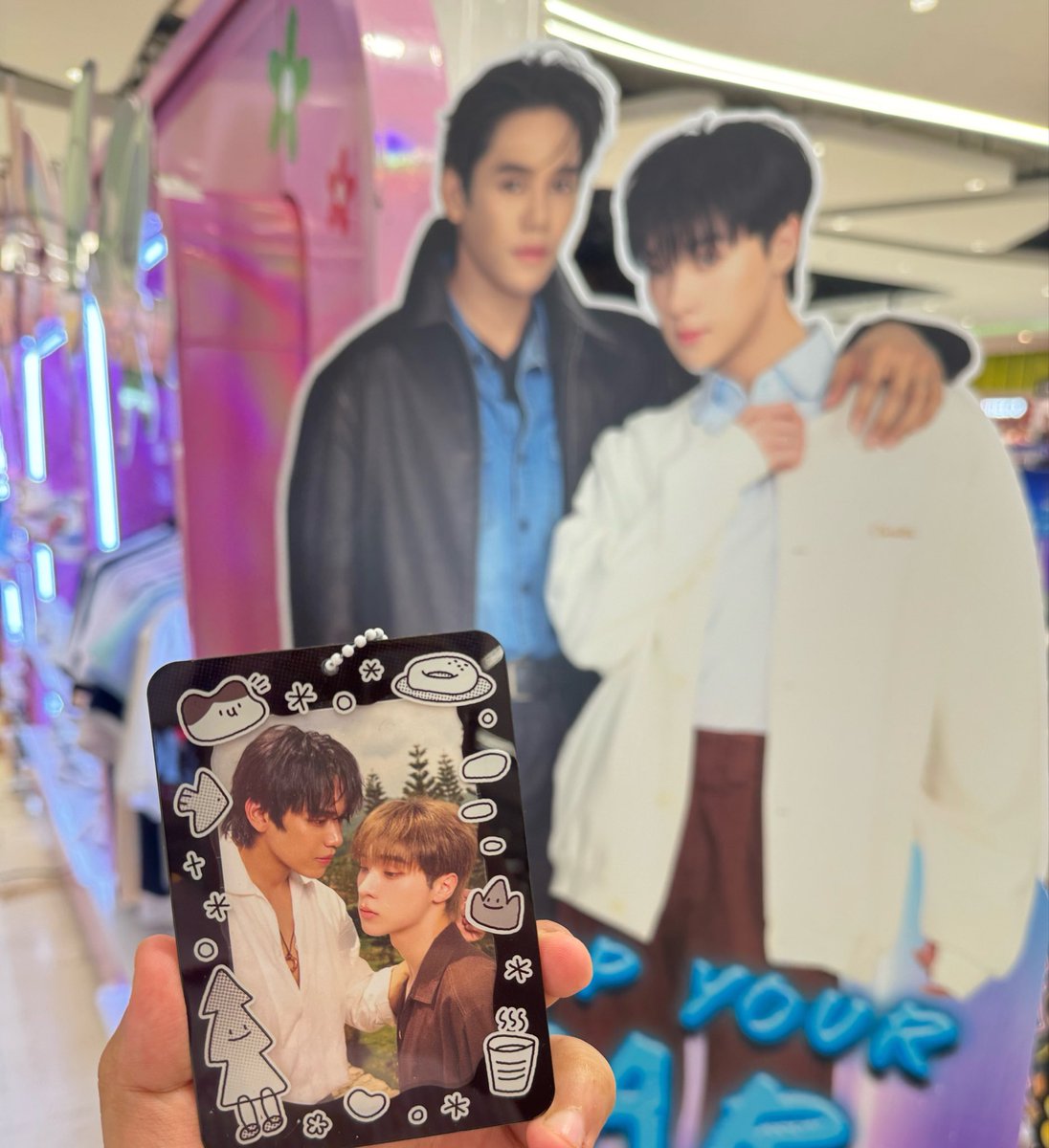 Mukrob_x's tweet photo. มาคับบ ! มาซื้อรองเท้า มาซื้อเสื้อ BAOJI กับเงินโอ๊ตกันเถอะะ 💖🤟🏻👟

#BAOJI #เงินโอ๊ต #NgernOat #RobinsonLifestyleSaraburi https://t.co/jeTX2VRWsI