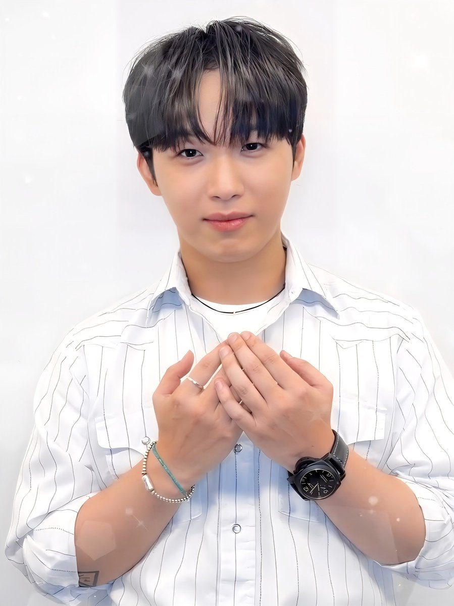 ヒョンシク³⁷ᴵᵒᵛᵉ*.·゜ﾟ *+:｡.｡:+* 🪐 🤍🩵🤍🩵 #임현식 #BTOB