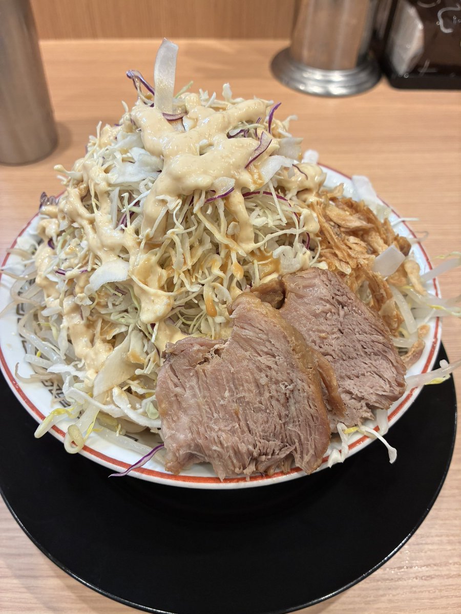 Knory8's tweet photo. 豚山の冷やし中華、めっちゃ好きだったのでこの夏、何回かは行きたいねー！ https://t.co/mWoHxsVn6E