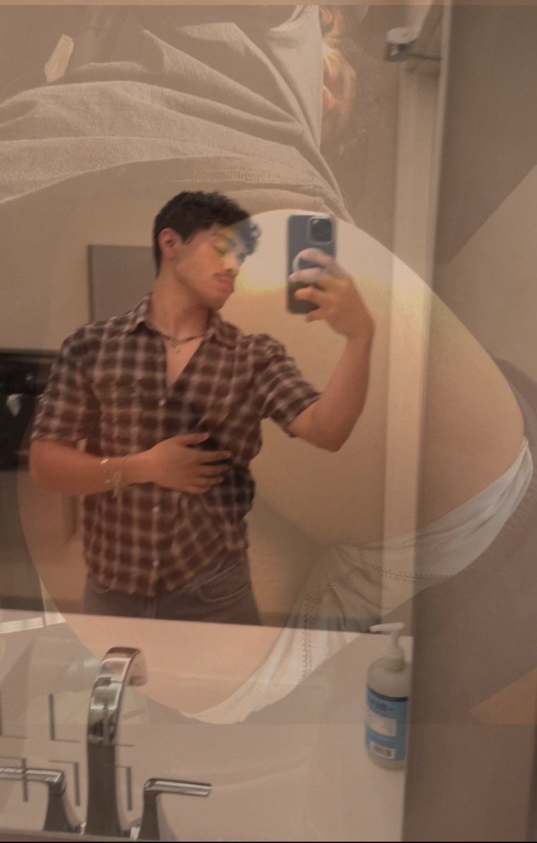 wokeylowkeyx's tweet photo. trend ig https://t.co/XukCMKHLye