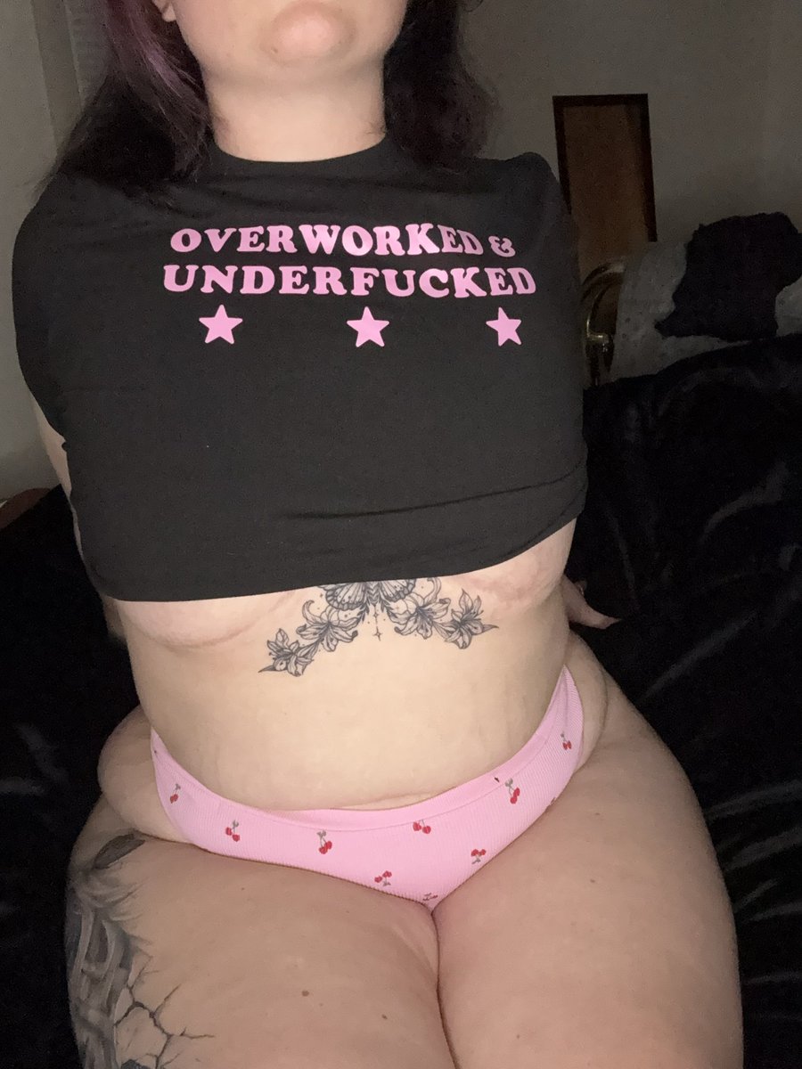 Bugg00033's tweet photo. Overworked &amp; Underfucked 😣😩
#onlyfans https://t.co/7vayUUlfUr