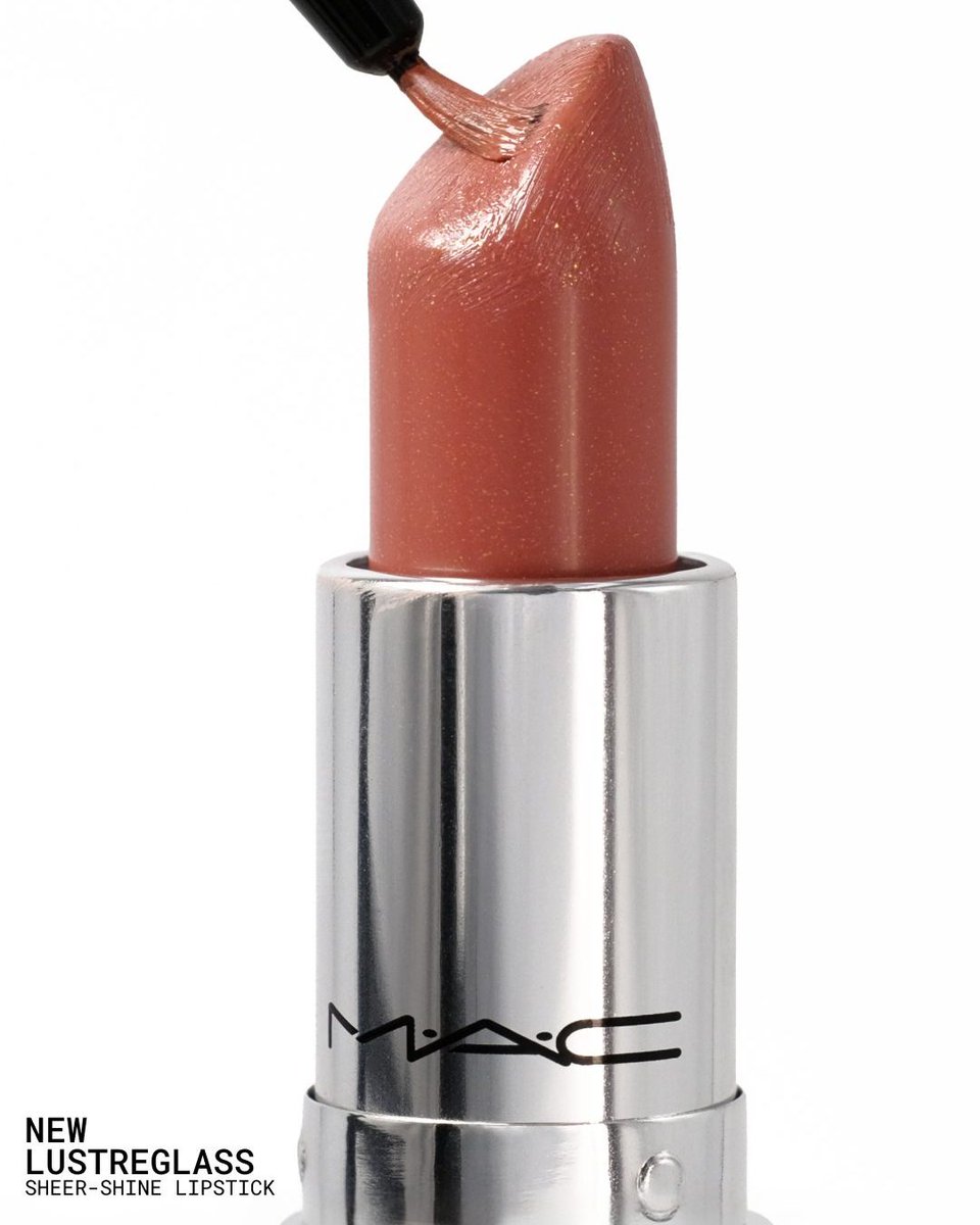 maccosmetics_JP's tweet photo. ＼7月3日(金) 全国発売 ！／ ​
シアーリップのような軽やかなつけ心地。​
色付きリップバームのような心地よいうるおい。​

​全35色になった「ラスターガラス シアーシャイン リップスティック」で、ツヤめく発色をひと塗り。​

​#ガラスリップ #それどこのリップ #カプセルティント #maccosmeticsjapan
