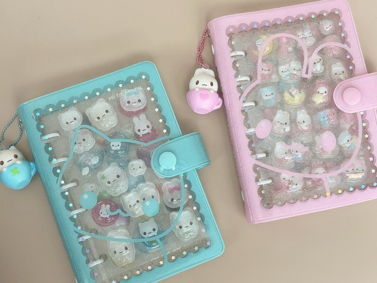 MERING_JP's tweet photo. マシュマロズのぷにぷにキーホルダー付きA7バインダーが新登場💞キーホルダー単品も同時発売!

🗓 7月4日(土) 20:00〜
メリング公式オンラインショップにて発売開始✨

SPINNS各店舗でも7月4日(土)より順次お取り扱い予定です! https://t.co/s6MzZ8lHO6