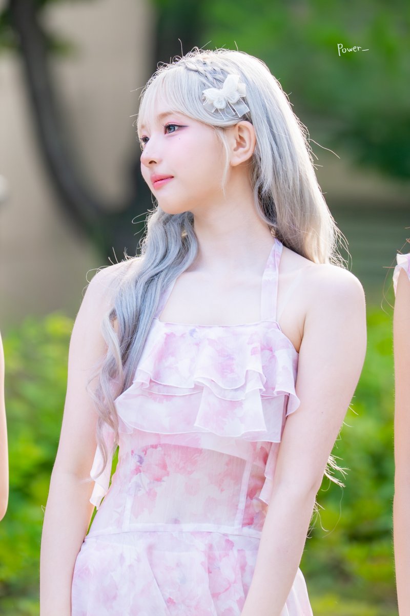 sohee_0101's tweet photo. 260606
미니팬미팅
정하연
#트리플에스 #tripleS #정하연 #HAYEON https://t.co/vPNv2bIi7O